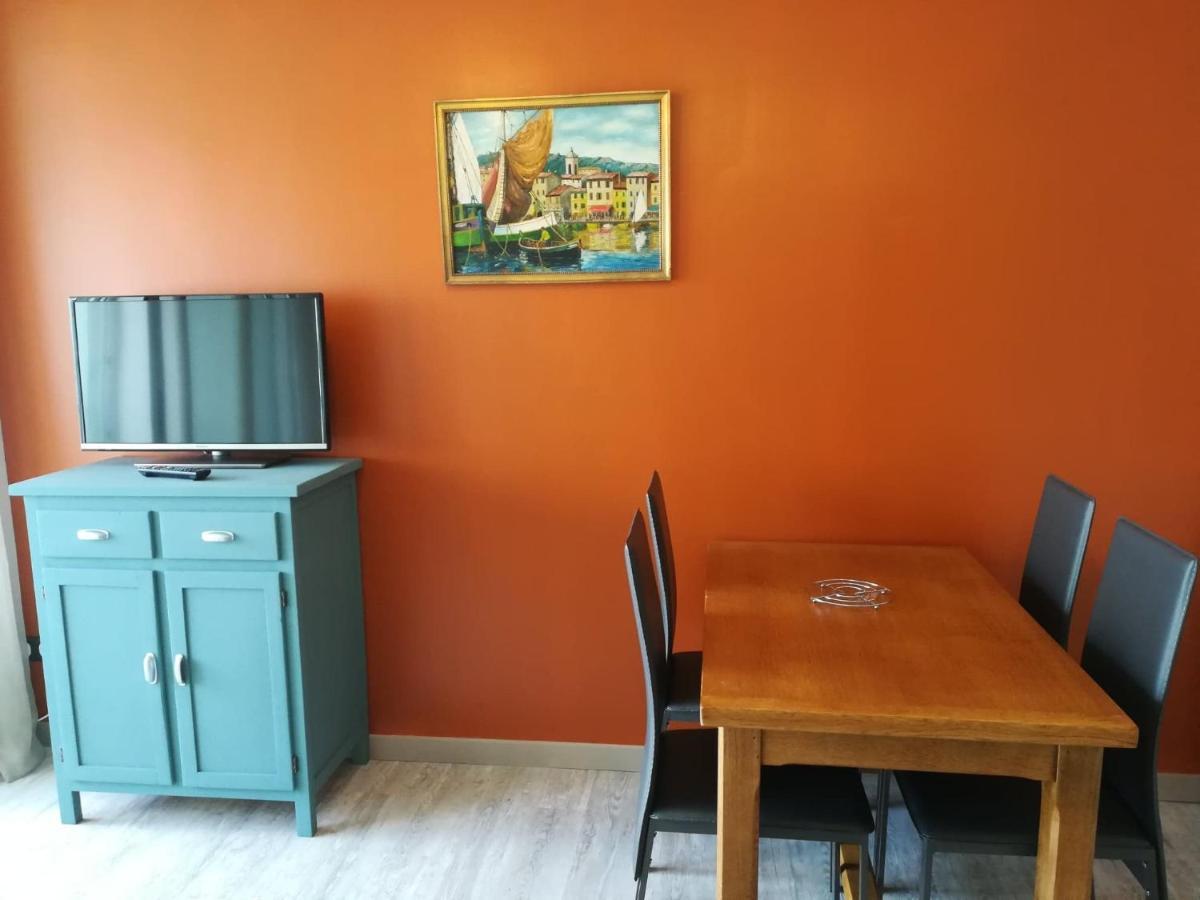Studio Cabine Vue Port Avec Parking Prive, Piscine, Parc, Boulodrome Agde Ngoại thất bức ảnh