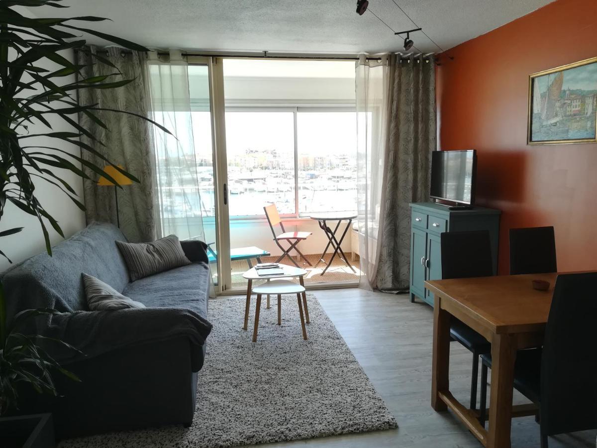 Studio Cabine Vue Port Avec Parking Prive, Piscine, Parc, Boulodrome Agde Ngoại thất bức ảnh