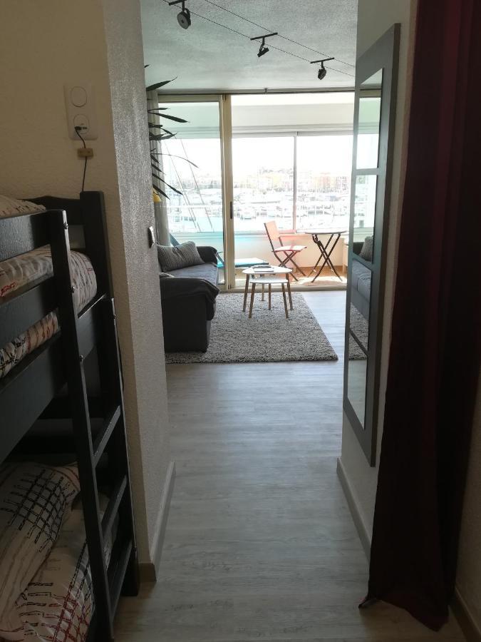 Studio Cabine Vue Port Avec Parking Prive, Piscine, Parc, Boulodrome Agde Ngoại thất bức ảnh